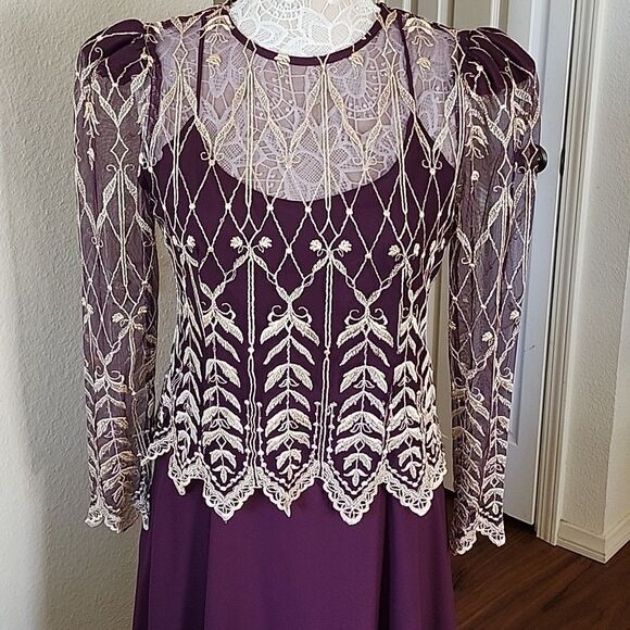 Cachet Long Formal Mother of the Bride Dress - Picture 2 of 8